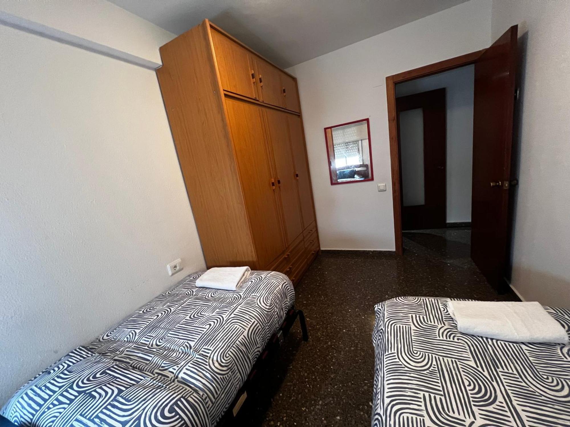 Habitacion Centrica En Acogedora Casa Apartment Valencia Exterior photo